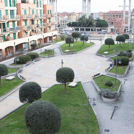 Appartamento Ristrutturato Con Terrazzo Varazze Bagian luar foto